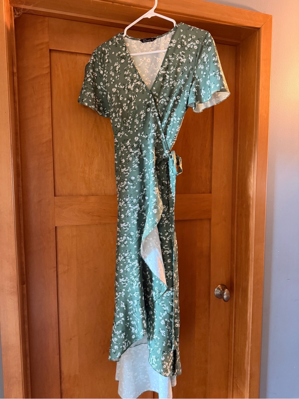 Simplee Green Floral Wrap Midi Dress (Size S)